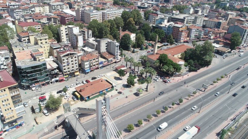 Adnan Menderes Üst Geçidi yürüyen merdiveni 4 gün kapalı