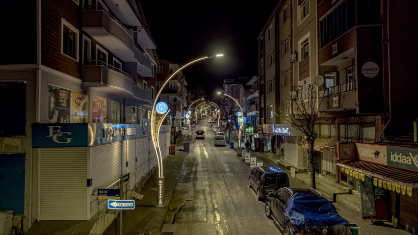 Çenesuyu Caddesi Işıl Işıl Oldu