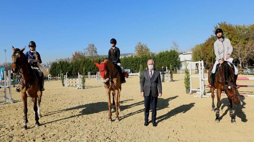 Derince Belediye Başkanlığı Kupası´nda Derin Güneş Birinci