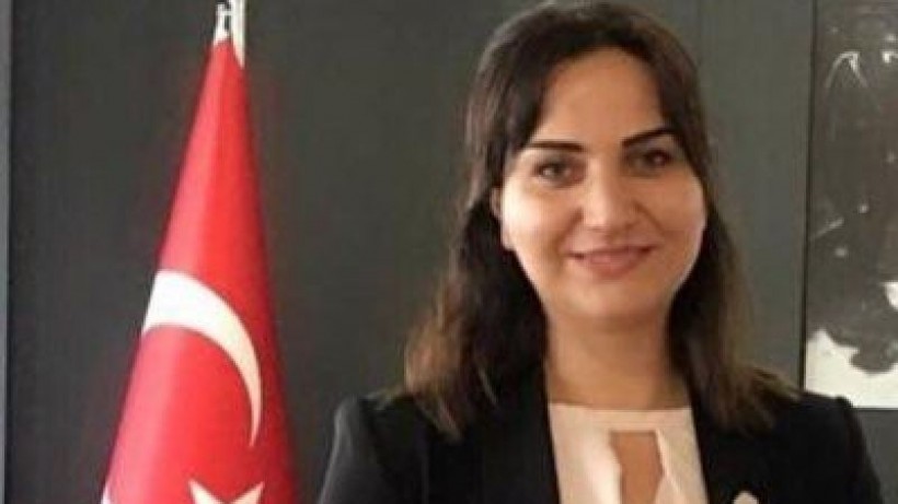 Deva Partisi Derince İlçe Başkanı Zeynep Sudan, 29 Ekim Cumhuriyet Bayramının 99. Yıldönümü mesajı