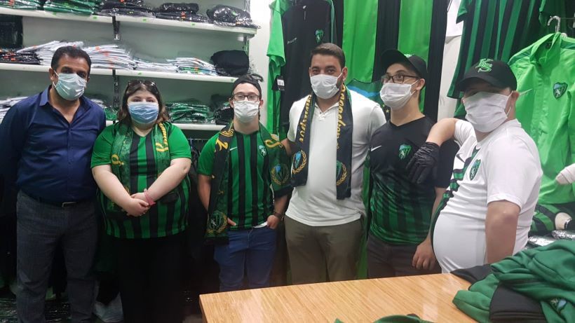 İzmit Belediyesinin Kocaelispor Bilgi Yarışması ‘özel’ bir mutluluğa vesile oldu