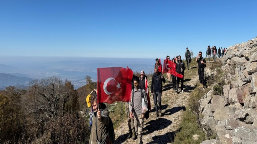 Kartepe’nin zirvesinde Cumhuriyet coşkusu