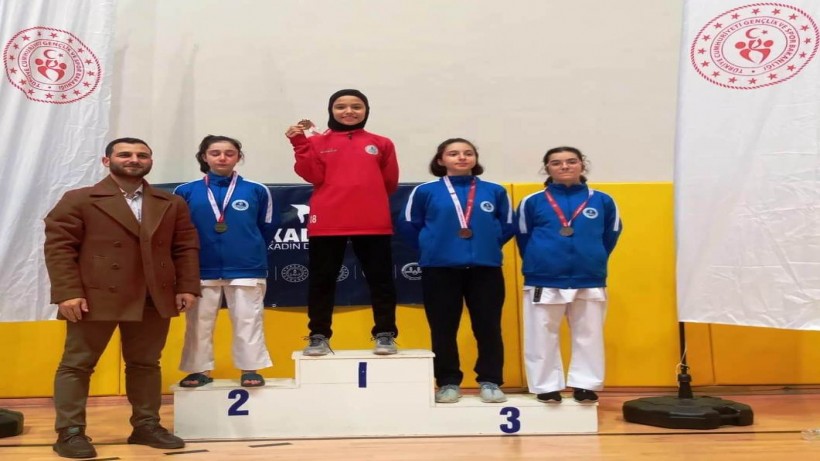 Kocaeli Yıldızlar Karate Şampiyonası’nda Körfez fırtınası