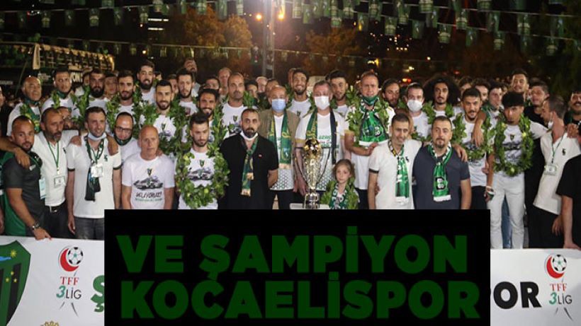 Kocaelispor şampiyonluğu kutladı