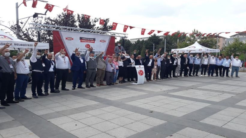 MHP Körfez’de Zeki Gürsu Yeniden Başkan