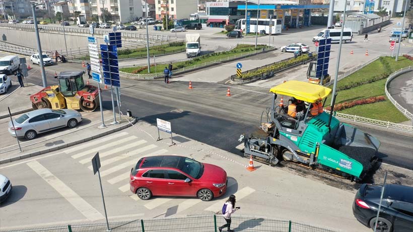 Petkim Kavşağı’nın asfaltı yenilendi