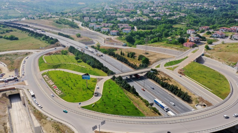 Şehir hastanesinin çevre düzenlemesi göz dolduruyor