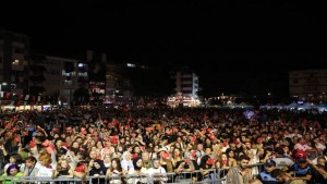 100 yıllık çınar; 30 Ağustos Zafer Bayramı İzmit’te coşkuyla kutlandı