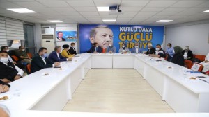 AK Parti’de Ellibeş ve Katırcıoğlun’dan hayırlı olsun ziyareti