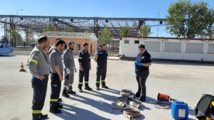 Büyükşehir İtfaiyesi, endüstriyel tesis eğitimlerine devam ediyor