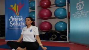 Büyükşehir pandemide spor salonlarını evlere taşıdı