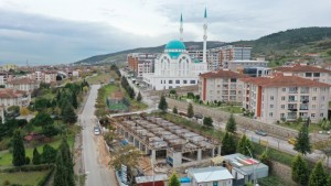 Derince’de inşa edilen Cemevi yükseliyor