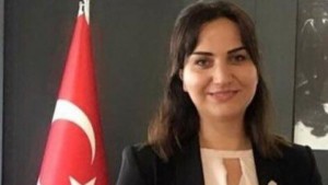 Deva Partisi Derince İlçe Başkanı Zeynep Sudan, 29 Ekim Cumhuriyet Bayramı'nın 99. Yıldönümü mesajı