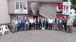 İYİ Parti İzmit Teşkilatı Herkesle Bayramlaştı