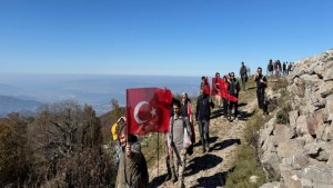 Kartepe’nin zirvesinde Cumhuriyet coşkusu